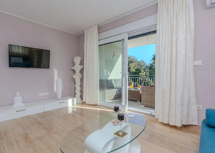 Apartment Eses *